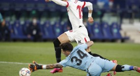 欧冠对决：多特失误助力马竞主场狂欢，胜利注入淘汰赛强心针